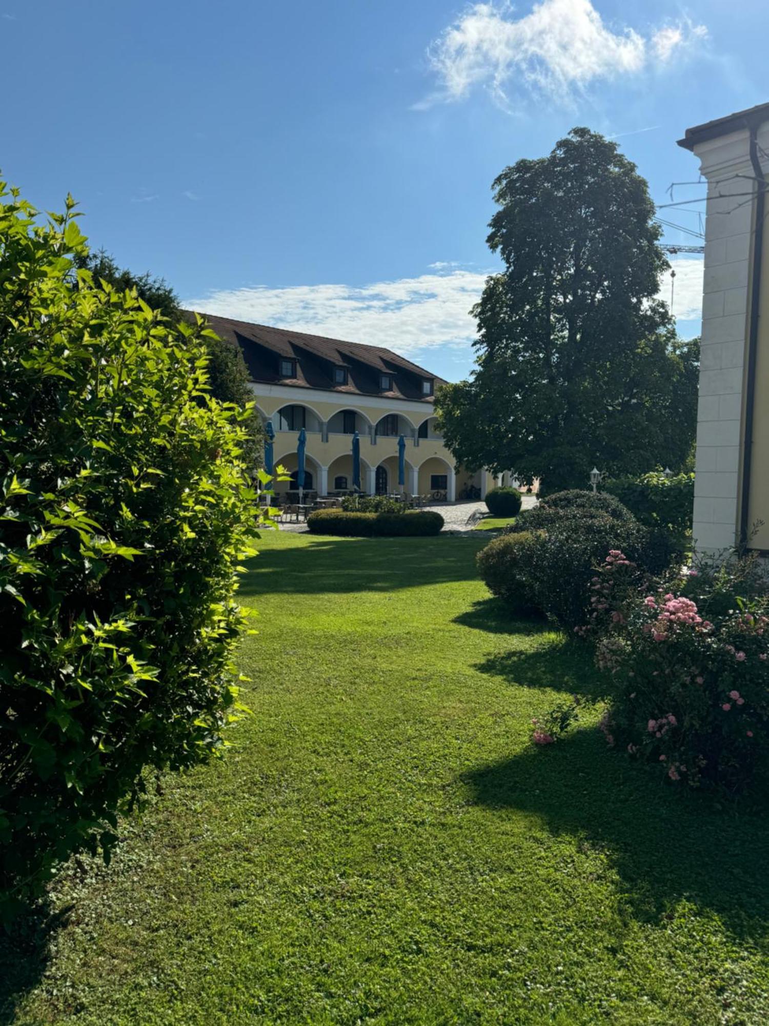 Schloss Kirchham Exteriör bild